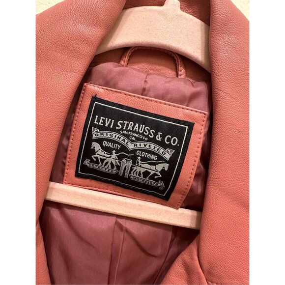 Levi’s Pink Faux Leather Biker Jacket Size Medium New - Picture 4 of 11
